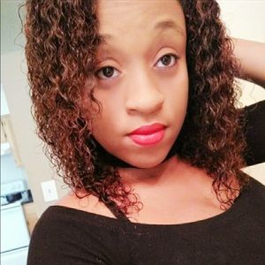 Meet your Posher, Dominica